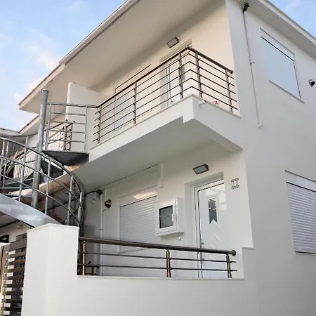 City Heart Flats First Floor * Rhodes City